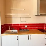 Cozy 1 Bedroom Next To The Gondola 아파트 반스코