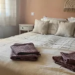 Cozy 1 Bedroom Next To The Gondola 아파트