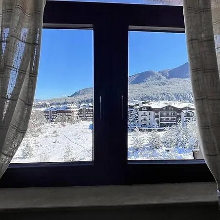 Cozy 1 Bedroom Next To The Gondola דירה *