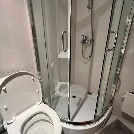 דירה Cozy 1 Bedroom Next To The Gondola