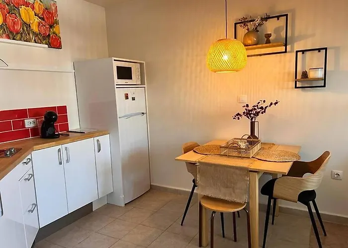 Cozy 1 Bedroom Next To The Gondola Апартамент *